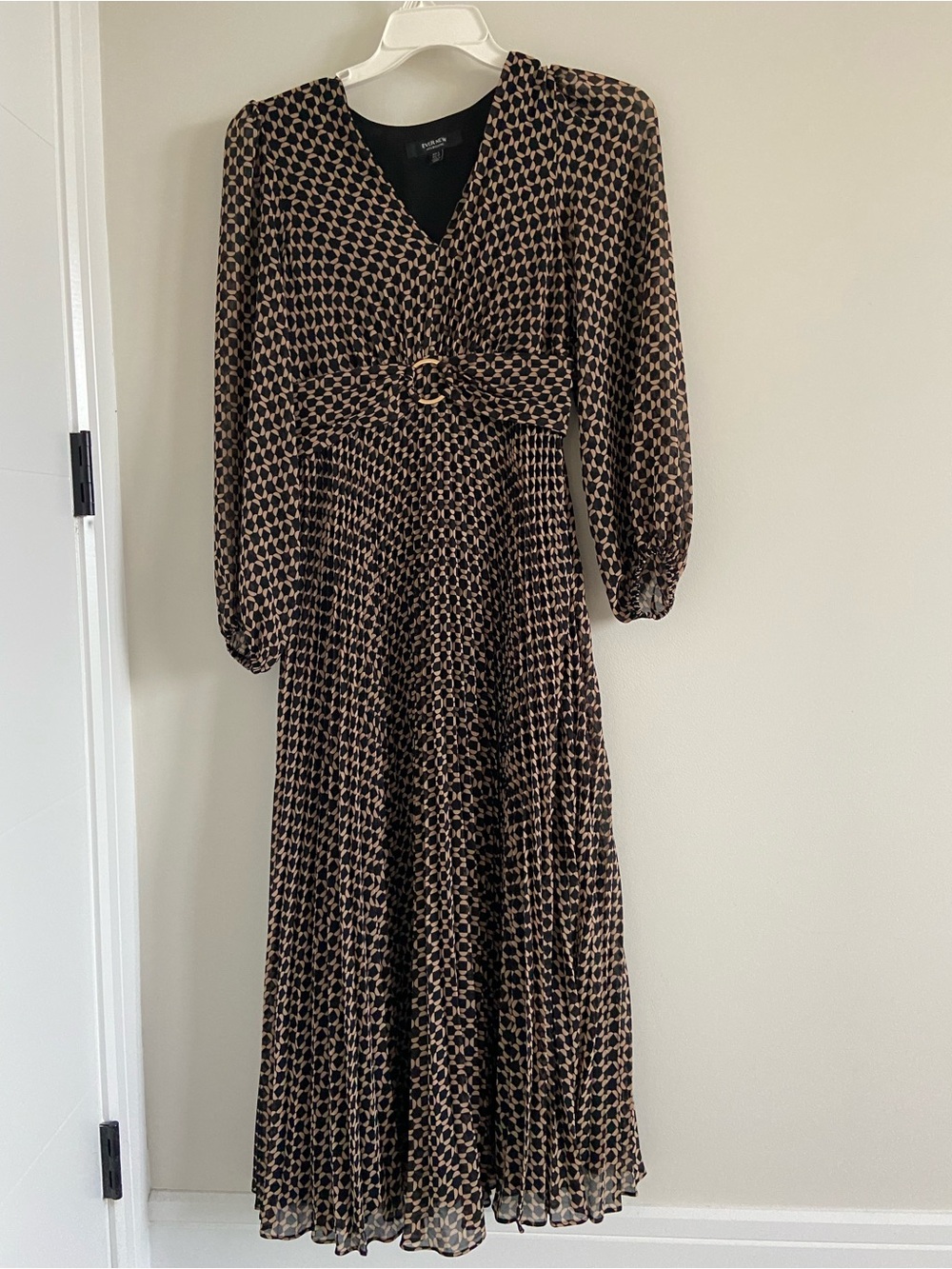 Ever New Black & Tan Geometric V-Neck Midi Dress